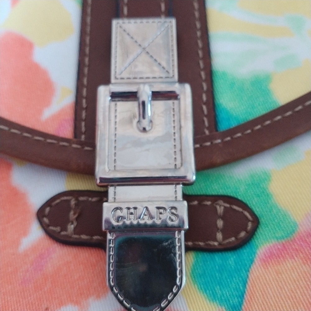 Chaps Floral Two Pocket Crossbody with built in Wallet - Picture 6 of 10